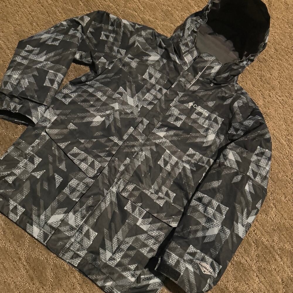 Columbia Omni Tech Waterproof Jacket- Black & Grey Size 10/12